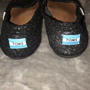 Tom’s fabric slip on’s